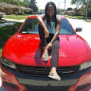 Meet your Posher, Arielle